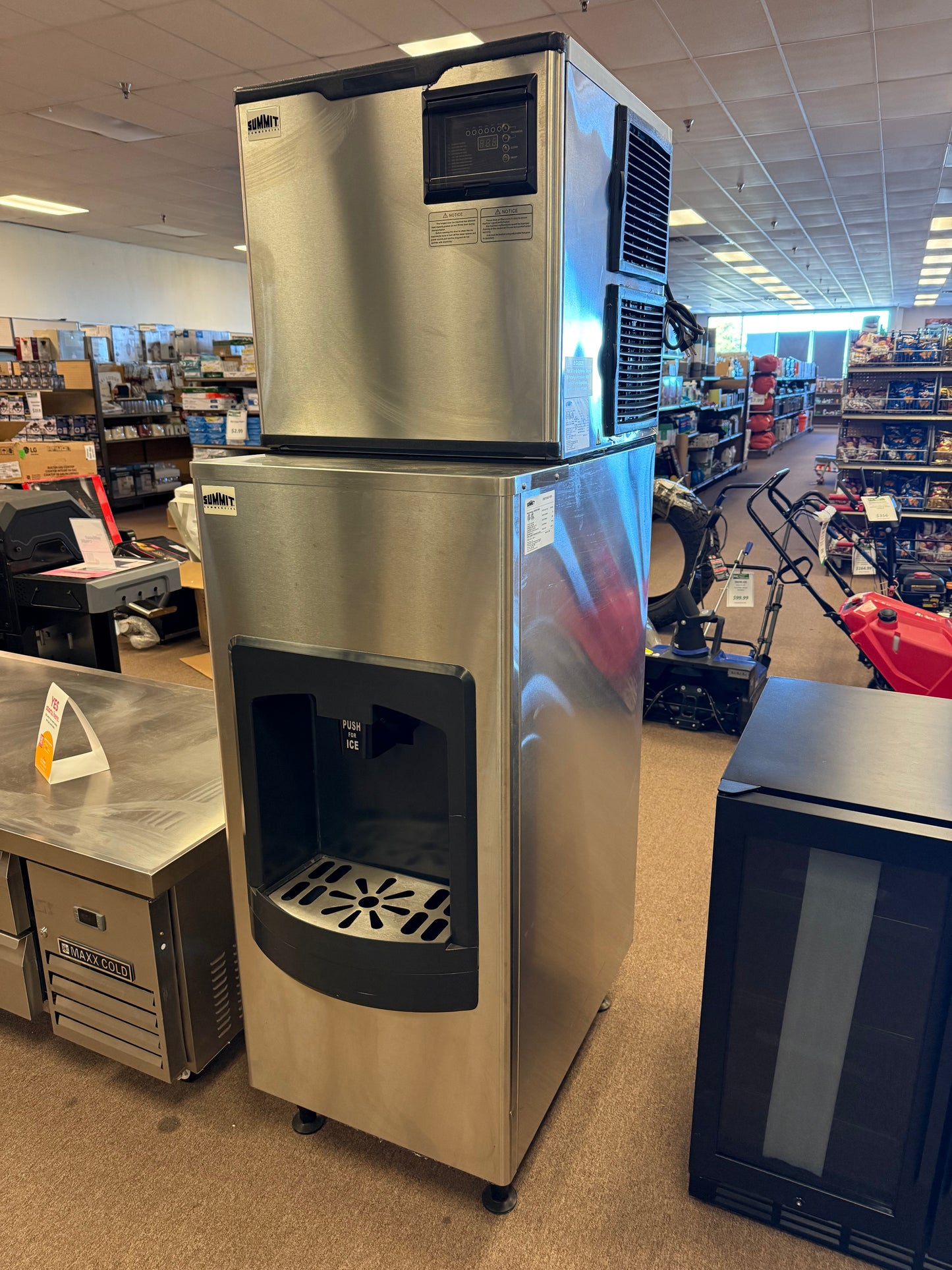*Summit 350 lb Full Cube Ice Machine w/ Ice Dispenser