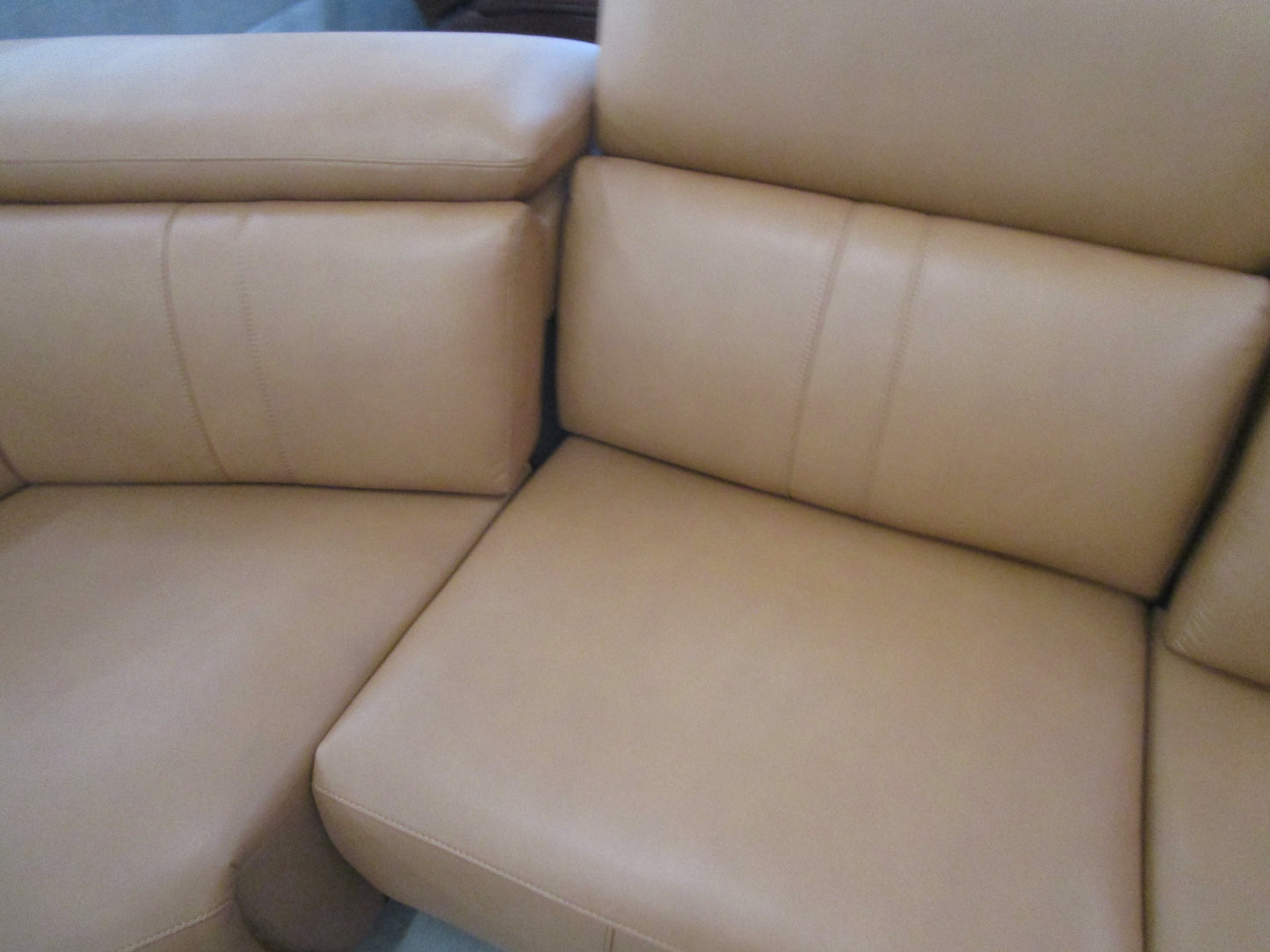 Power recliner light brown reclining sectional sofa with usb ports, 5 seater leather reclining couch.