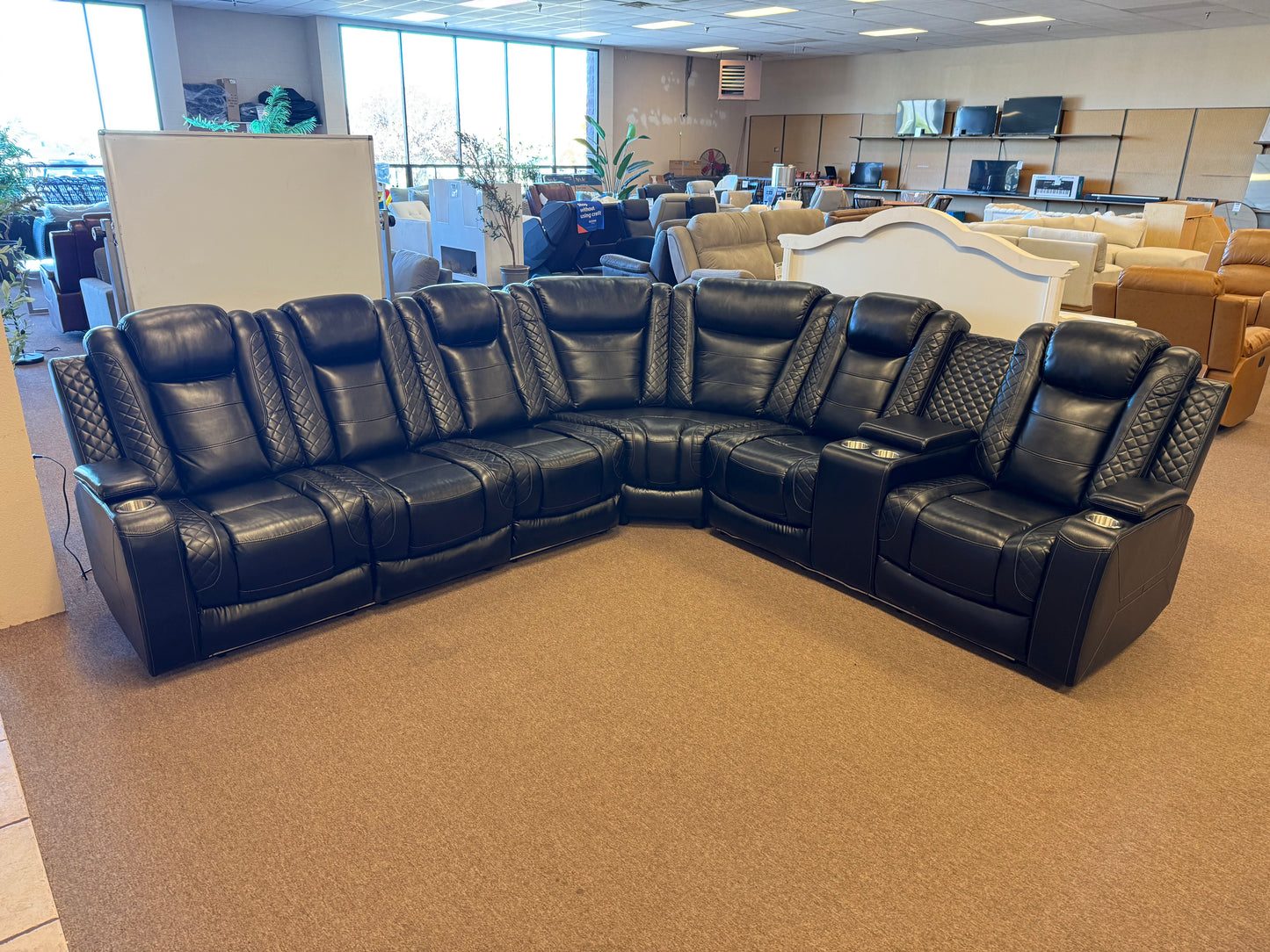 *Power Sectional Sofa with LED Lighting in Black