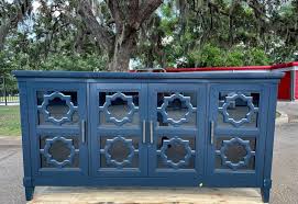 *Blue Medallion 70" Console