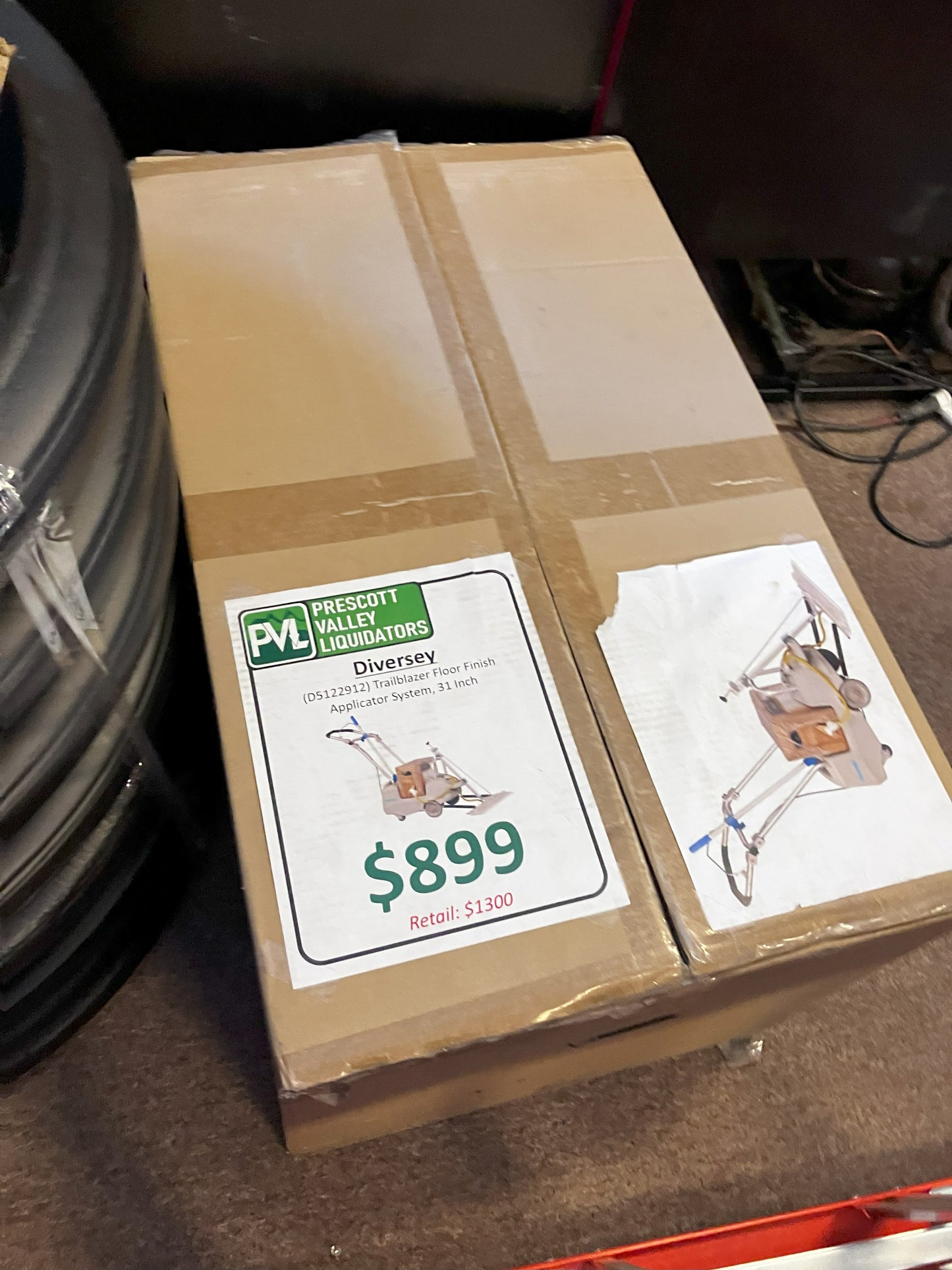 *Diversey TrailBlazer™ Floor Finish Applicator Tool