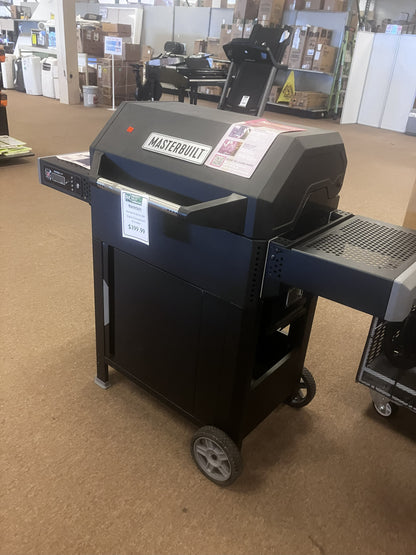 *Masterbuilt Autoigniting 545 Digital Charcoal Grill and Smoker Combo