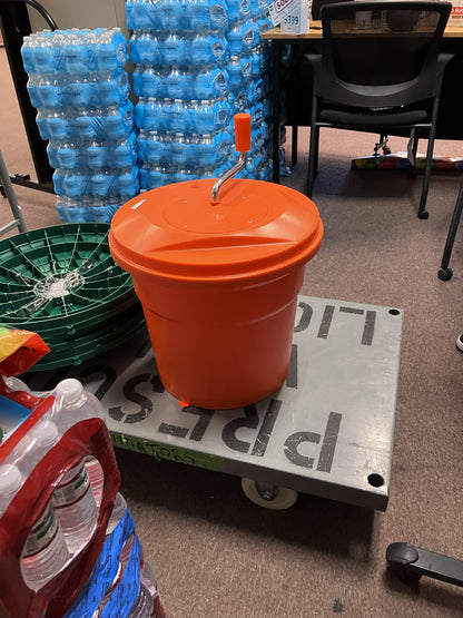 *Dynamic E002 Manual Salad Spinner 5 Gallons