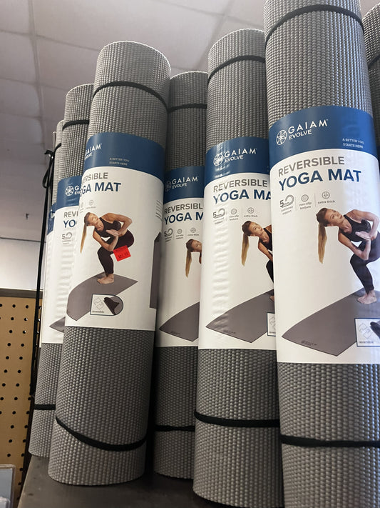 *Gaiam Evolve Reversible Yoga Mat